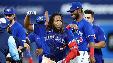 THE BLUE JAYS ARE HEADED TO THE POSTSEASON 🇨🇦