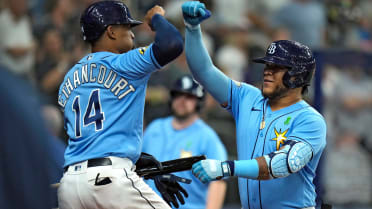 Rays ganan a Piratas 4-3 en 10 entradas con hit de Ramírez