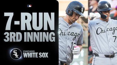 White Sox rack up seven runs in the 3rd inning