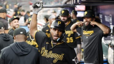 Pittsburgh Pirates fans excited by team's expected lineup heading into the  2023 season: Team is better than people realize