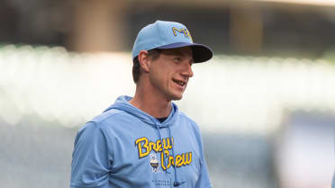 Milwaukee Brewers manager Craig Counsell finishes second in NL Manager of  the Year vote - Brew Crew Ball