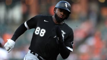 Luis Robert Jr.'s breakout season for White Sox comes to an end after  injury move