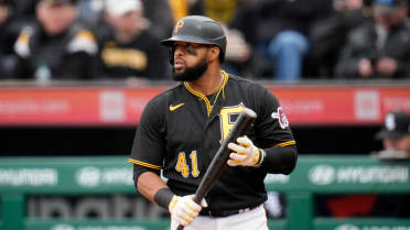 AP Source: Pirates trade 1B Carlos Santana to Brewers for prospect