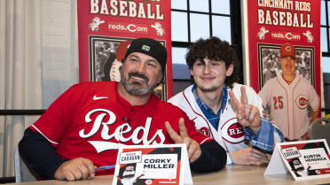 Reds caravan attracts strong support 