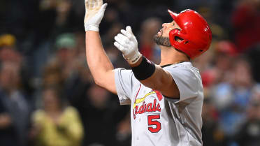 Albert Pujols sigue encendido con su HR 703