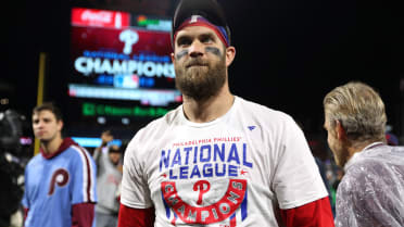 Harper logra jonrón; Filis neutralizan bateo de Bravos y ganan 1er juego de  serie divisional