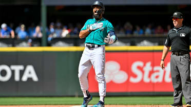seattle mariners red uniforms