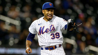Mets' Díaz expected to miss season with torn patellar tendon