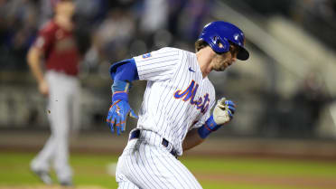 Mets' Jeff McNeil wins NL batting title while sitting on bench in finale -  ESPN