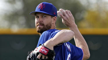 Rangers' Jacob deGrom takes positive step toward pitching Sunday after  injury scare