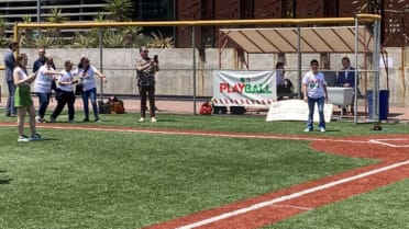 Padres host youth clinic in Mexico City