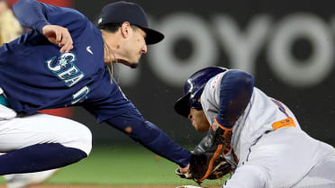 Mariners avoid being swept by Yankees with thrilling win behind