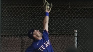 Highlight] Evan Carter bails out Aroldis Chapman with a great catch!!! JOSE  ALTUVE RULED OUT FOR NOT RETOUCHING SECOND! DOUBLE PLAY! : r/baseball