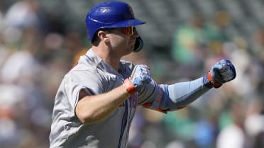 CBS Sports on X: Most RBI by a @Mets player before All-Star break: 2022 -  Pete Alonso 75 2006 - David Wright 74 2000 - Mike Piazza 72   / X