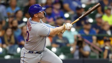 ESPN on X: Polar Bear Power 💪 Pete Alonso breaks Aaron Judge's record for  most homers by a rookie with 53 😤  / X