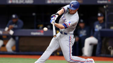 Corey Seager continues to be clutch for Rangers in postseason