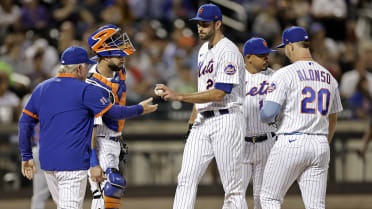 Furious Syracuse rally comes up inches short as Mets drop series