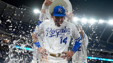 Jac Caglianone homers on his bobblehead night in Royals' win
