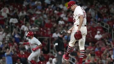 Cardinals' Miles Mikolas shows off his wardrobe
