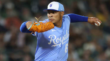 Angel Zerpa traded to Brewers from Royals