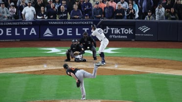 Aaron Judge stays at 61 homers as Orioles beat Yankees 2-1 – KGET 17