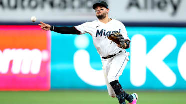 Dodgers acquire Miguel Rojas from Marlins, adding infield depth – Orange  County Register