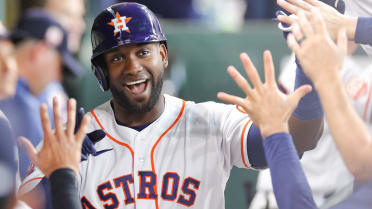 Going to the game this Saturday.. which hat/jersey combo should I go with?  : r/Astros