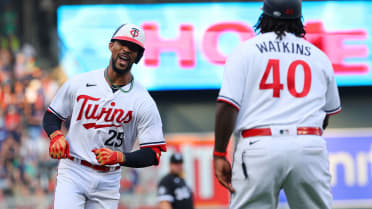 Byron Buxton starts road trip off on right note, helping Twins