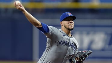 Jose Berrios defeats former team to keep Blue Jays in playoff position