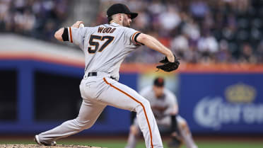 Two losses: Giants fall to Marlins as Alex Wood leaves with an injury