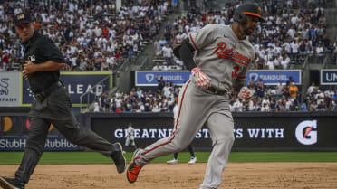 Aaron Hicks sits out vs. Blue Jays after Daunte Wright shooting