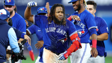 Guerrero Jr. secures walk-off win in 10th as Blue Jays contain Judge, beat  Yankees