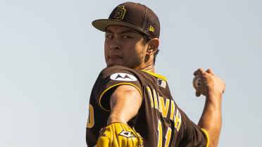 Padres' Yu Darvish shows Cubs he's still the man in Wrigley return – NBC  Sports Chicago