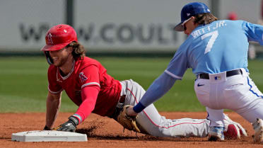 Brett Phillips homers in Angels loss to Mariners