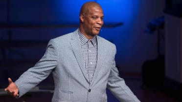 Darryl Strawberry taking ministry to penitentiaries