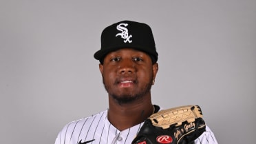 A closer is born: How Santos secured key relief role with White Sox