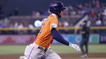 July 18 2023 Houston left fielder Kyle Tucker (30) gets a hit