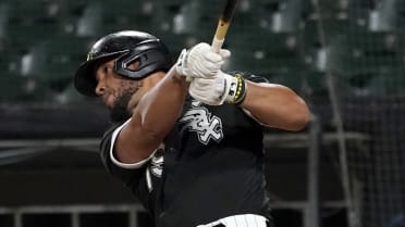 Red Sox made a three-year offer to José Abreu, but it didn't come