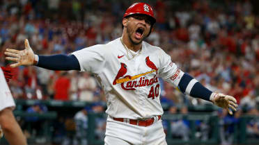 St. Louis Cardinals: Willson Contreras Hits 2 Home Runs With Parents In  Attendance