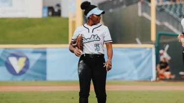 Odicci Alexander-Bennett, AUSL Bandits star, played 2025 season pregnant