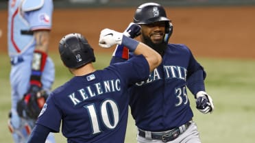 Teoscar Hernández trade: Mariners acquire All-Star outfielder from