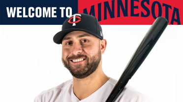 Minnesota Fills Hole at Catcher with Christian Vázquez - New Baseball Media