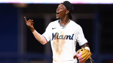 Marlins' Jazz Chisholm Jr. back on injured list, this time with oblique  strain - The San Diego Union-Tribune