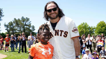 Brandon Crawford of the San Francisco Giants Wins Phi Delta Theta  Fraternity's Lou Gehrig Memorial Award - Phi Delta Theta Fraternity