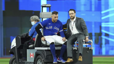 Blue Jays' George Springer leaves Game 2 vs. Mariners after scary collision
