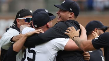 Lange whiffs Rodríguez for final out as the Tigers hold off