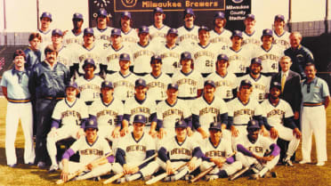 Brewers 1982 - Covering the Milwaukee Brewers throughout the 1982