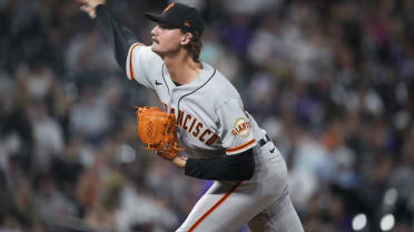 Giants' Sean Hjelle ties record for MLB's tallest pitcher as 6