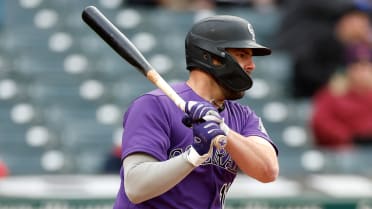 Mike Moustakas hitting early hot streak for Rockies