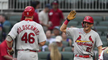 Cardinals hit 6 HRs in 11-6 win over Mariners